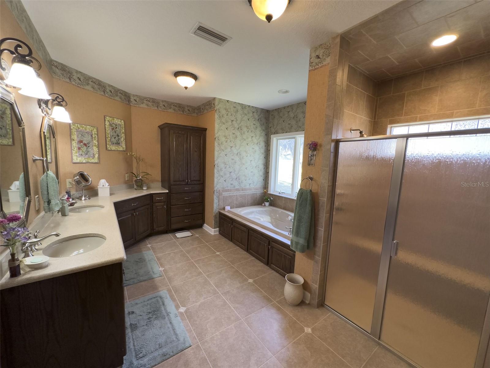 Image 70 of 74 For 101 Karrie Way