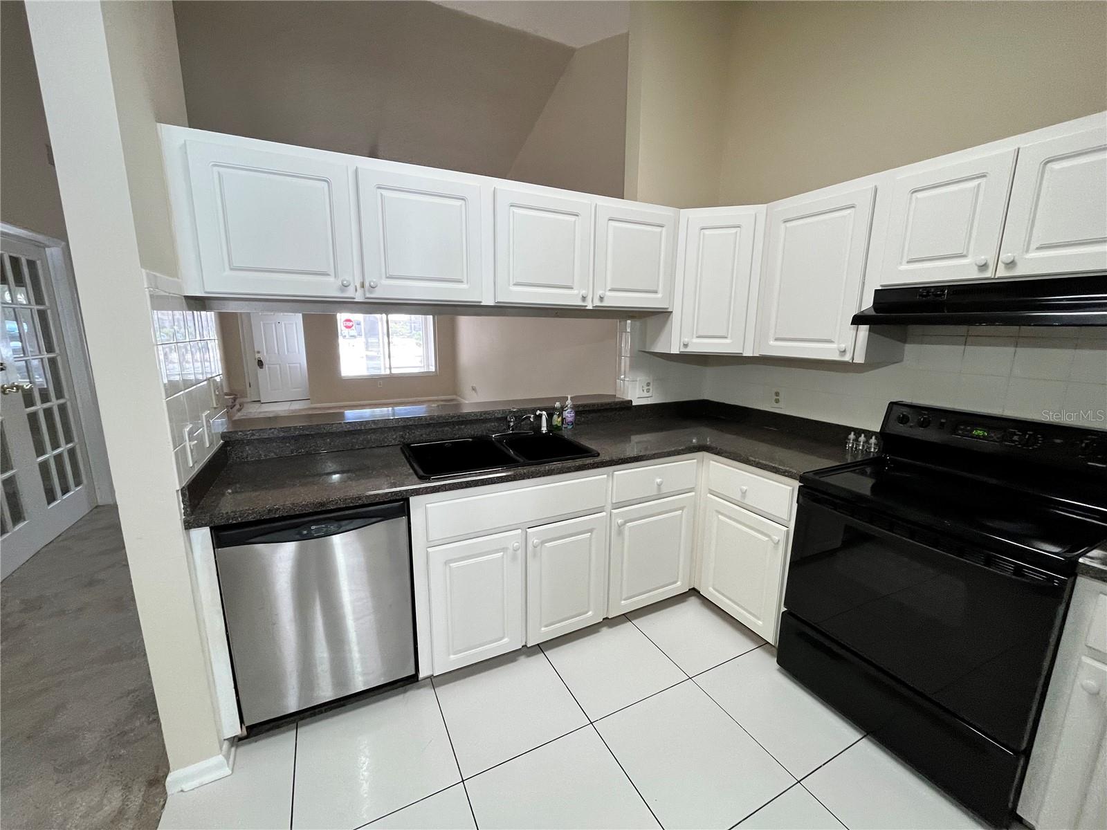 Image 17 of 25 For 3530 Forest Branch Drive F