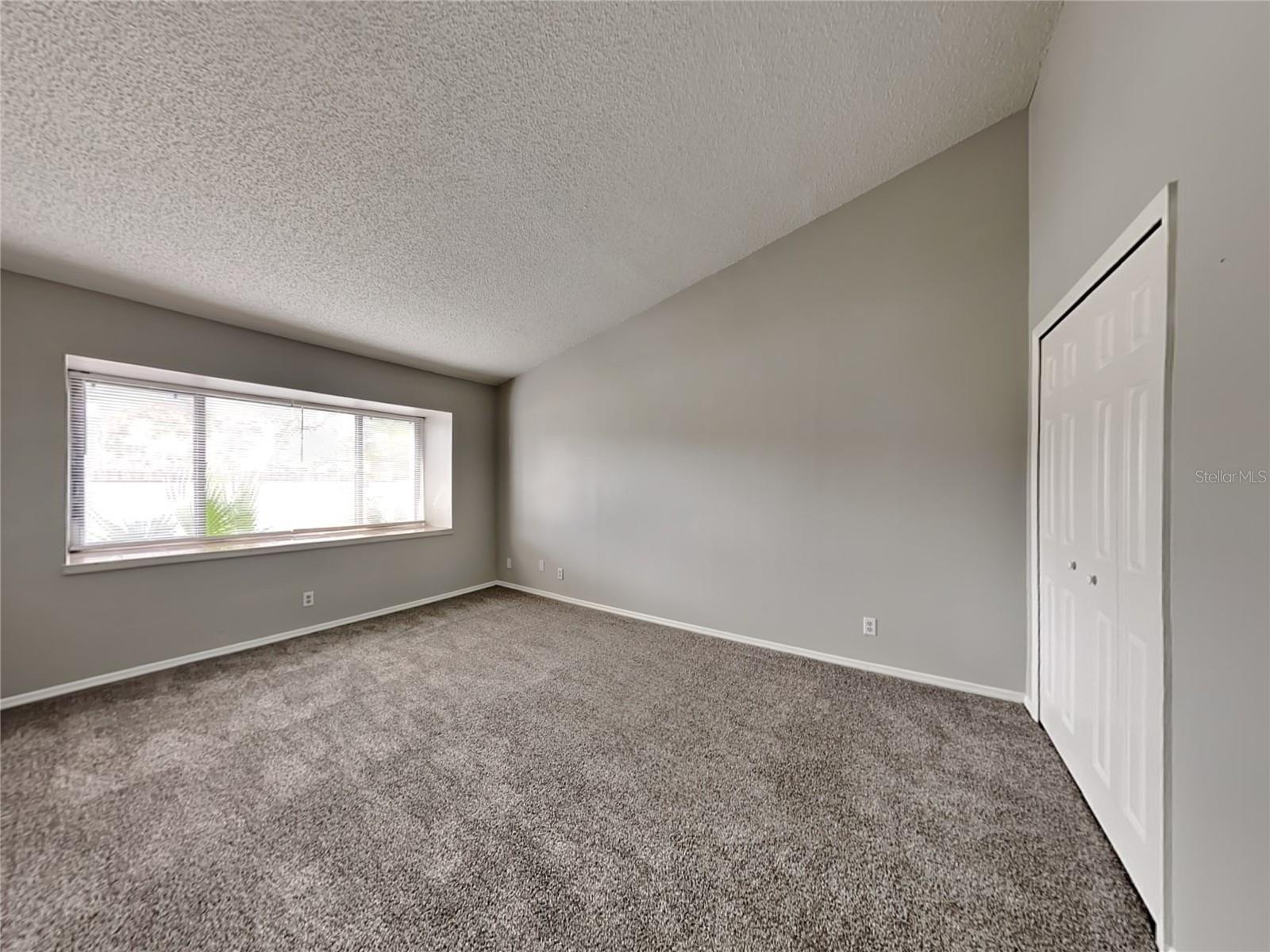 Image 13 of 22 For 102 Cascade Street B