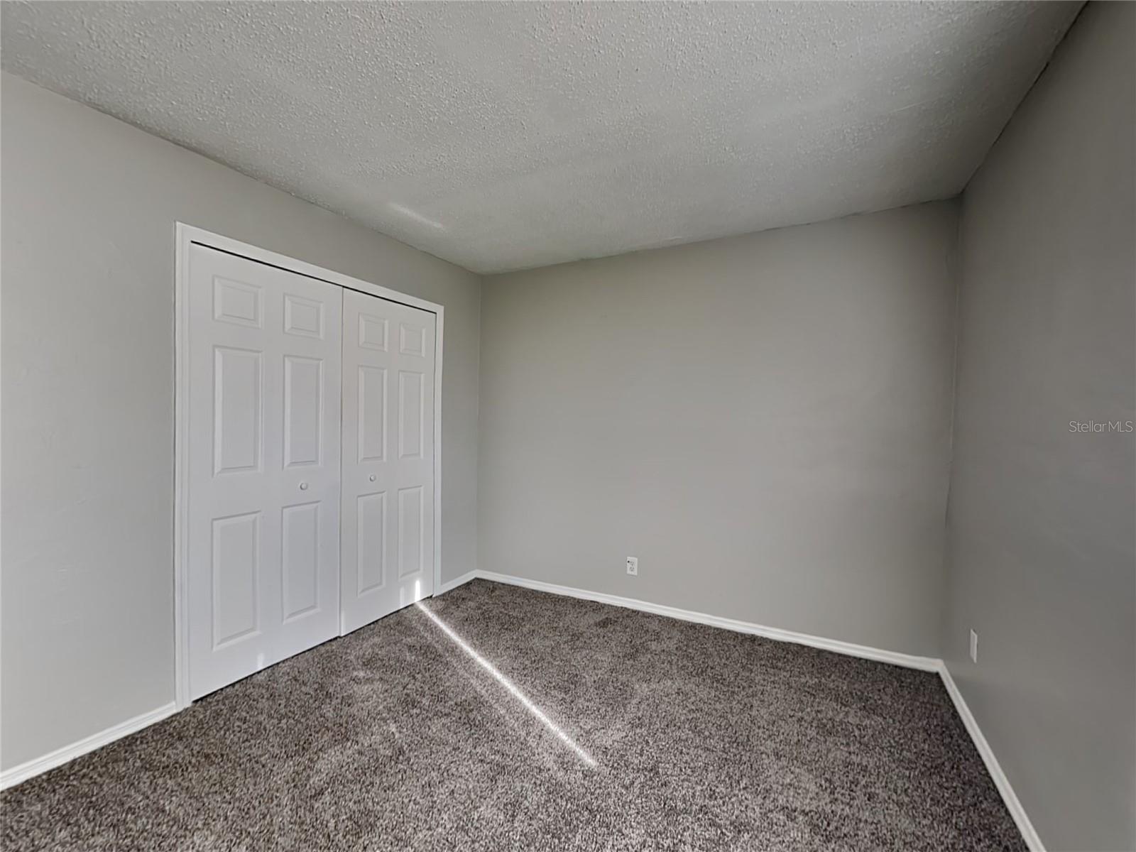 Image 19 of 22 For 102 Cascade Street B