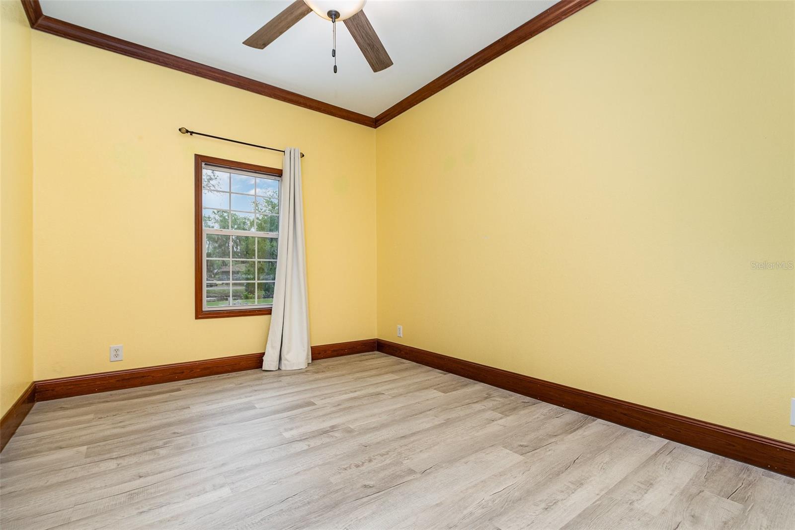Image 14 of 22 For 55726 Dale Circle