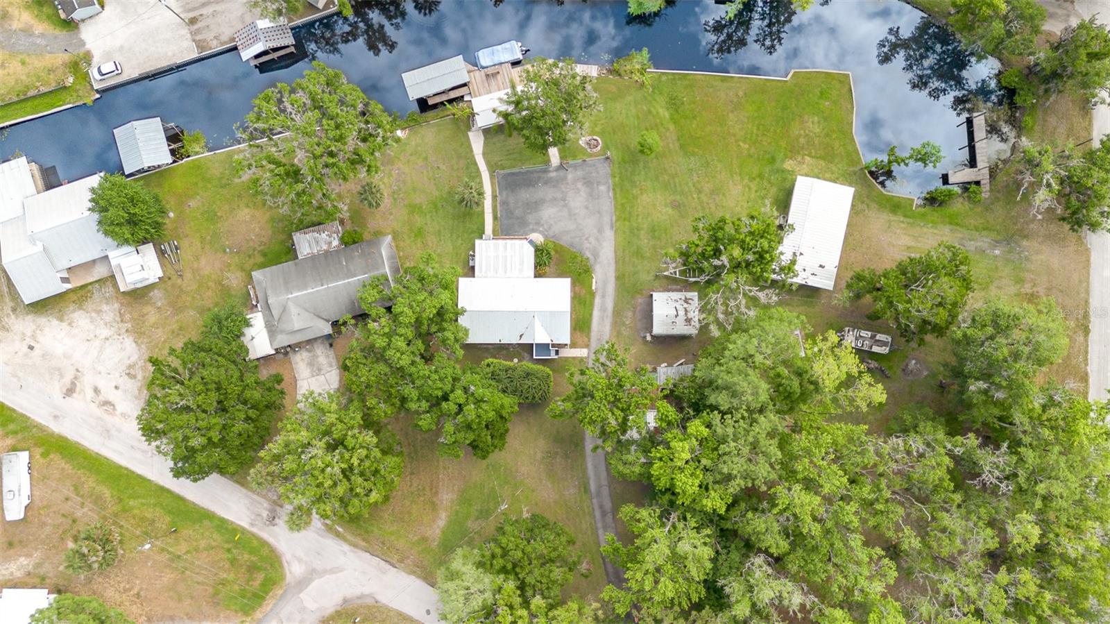 Image 20 of 22 For 55726 Dale Circle