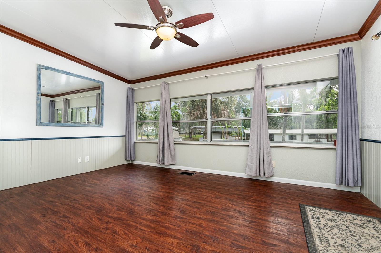 Image 9 of 22 For 55726 Dale Circle