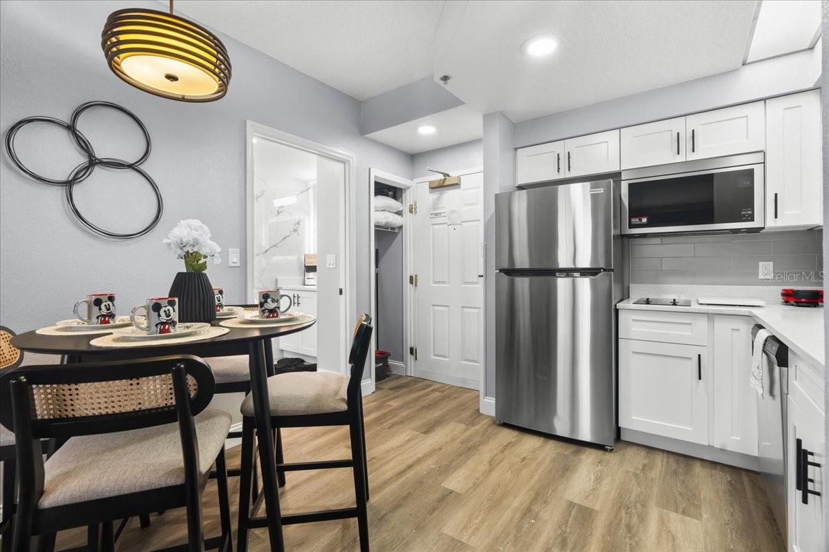 Image 3 of 22 For 7601 Canada Avenue 531