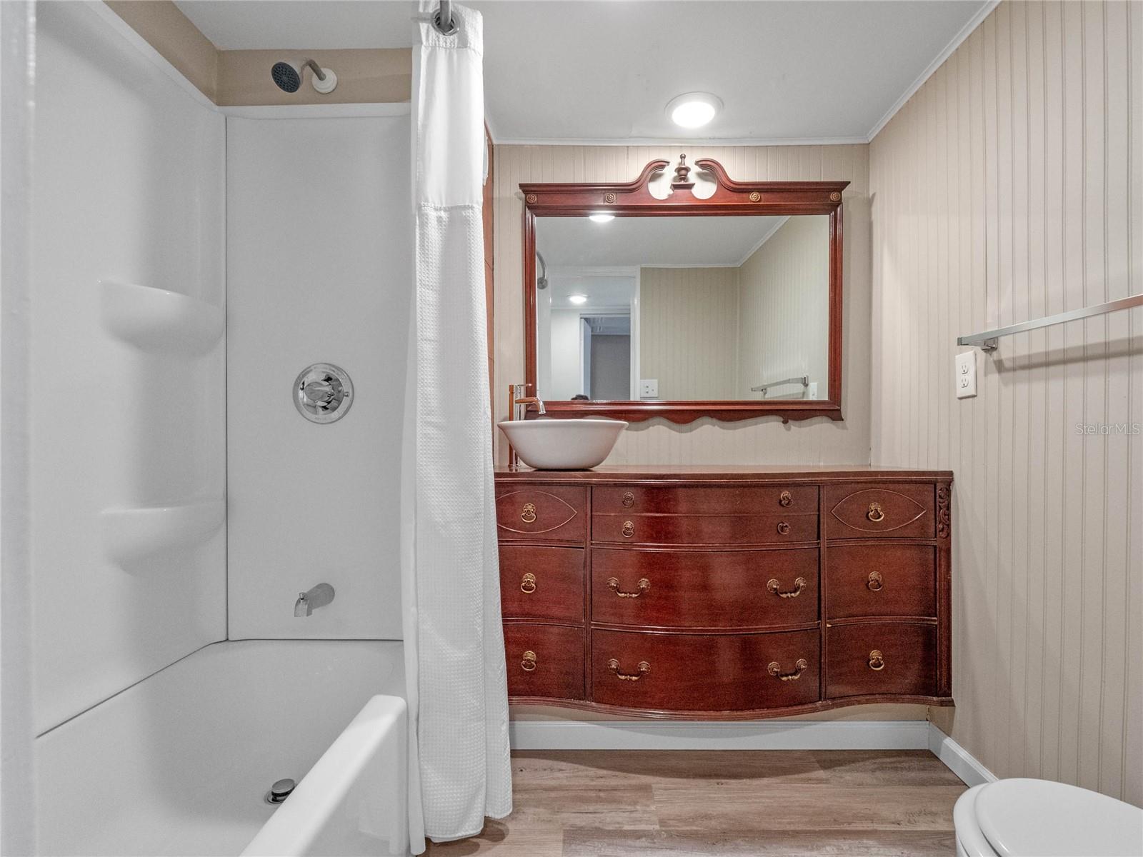 Image 17 of 46 For 20941 Sunridge Road