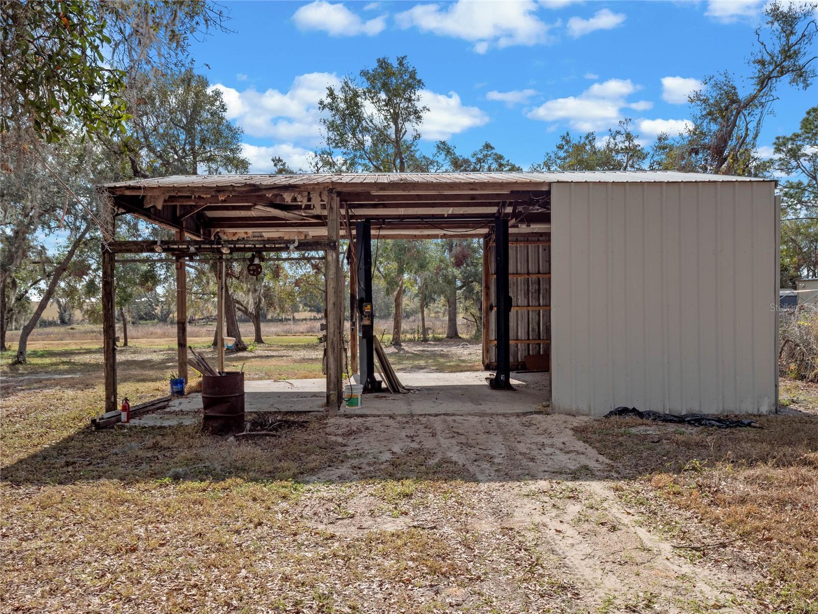 Image 29 of 46 For 20941 Sunridge Road