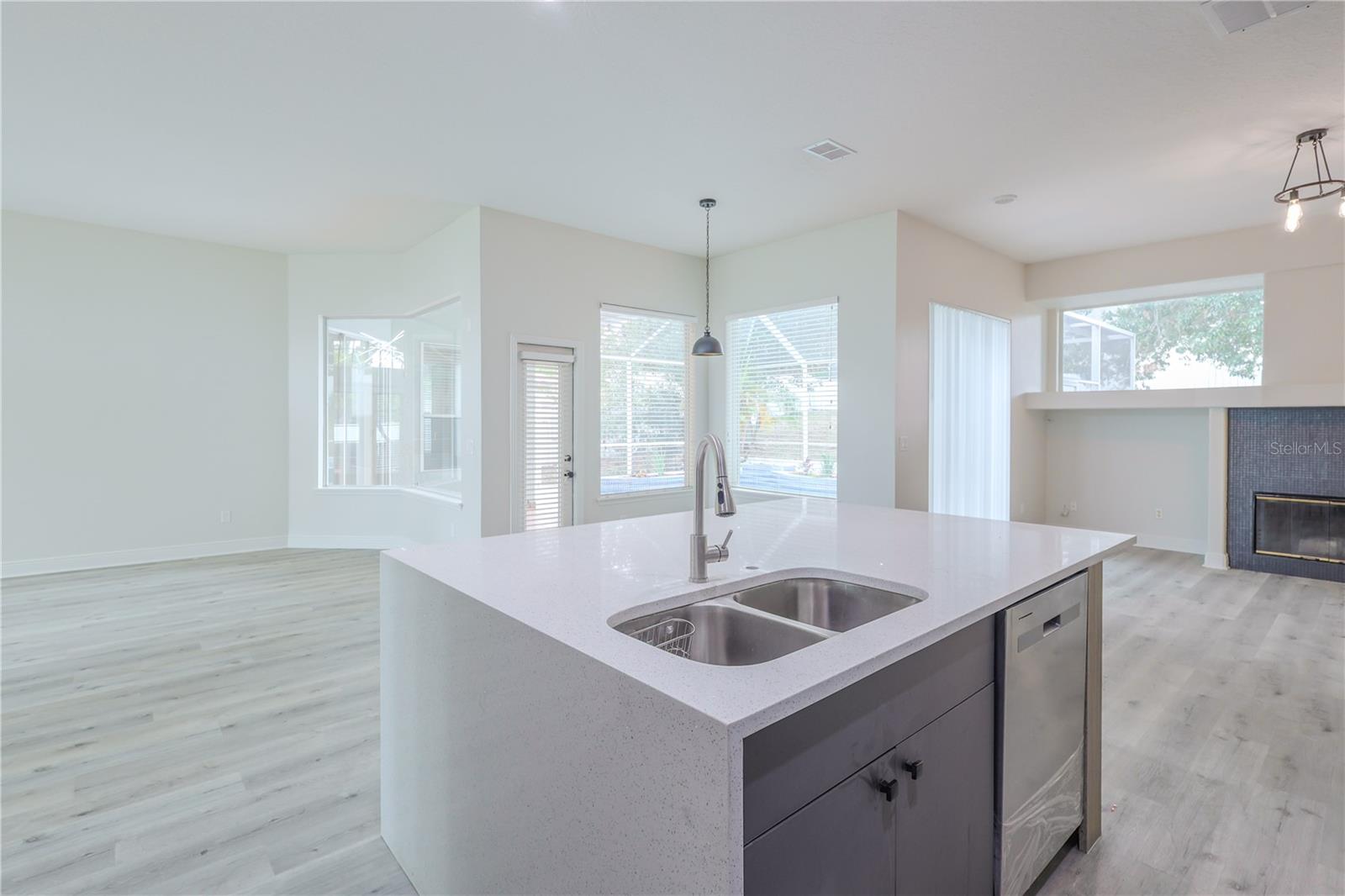 Image 12 of 48 For 8023 Canyon Lake Circle
