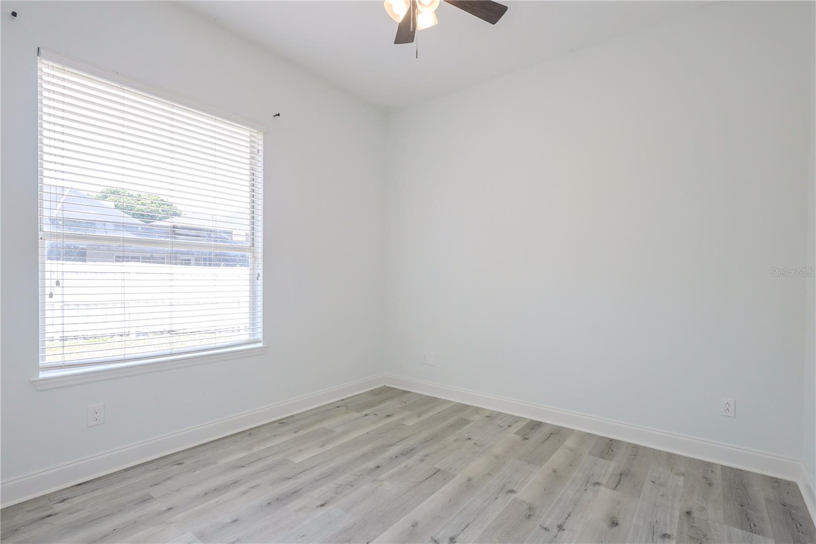Image 33 of 48 For 8023 Canyon Lake Circle