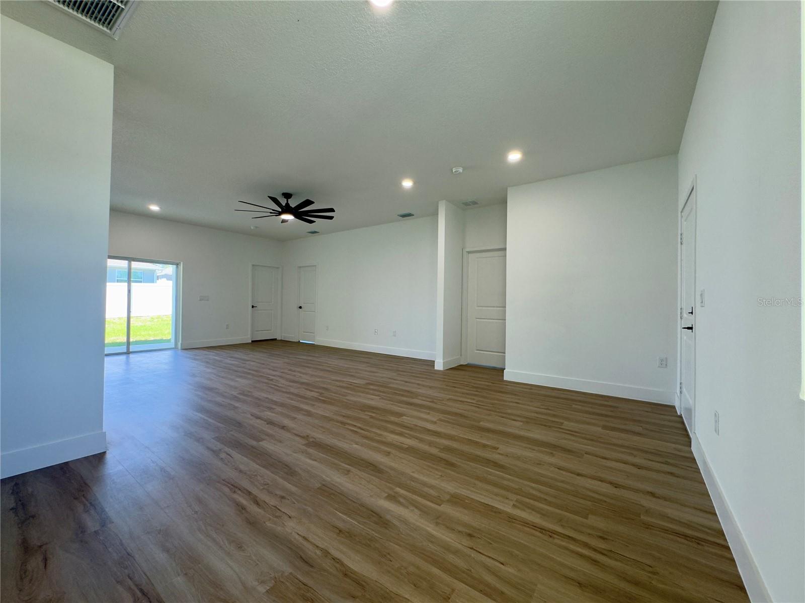 Image 11 of 36 For 4295 1st Court Road