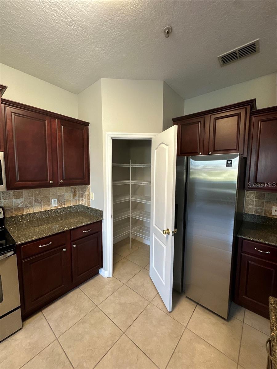 Image 2 of 31 For 2125 Betsy Ross Lane