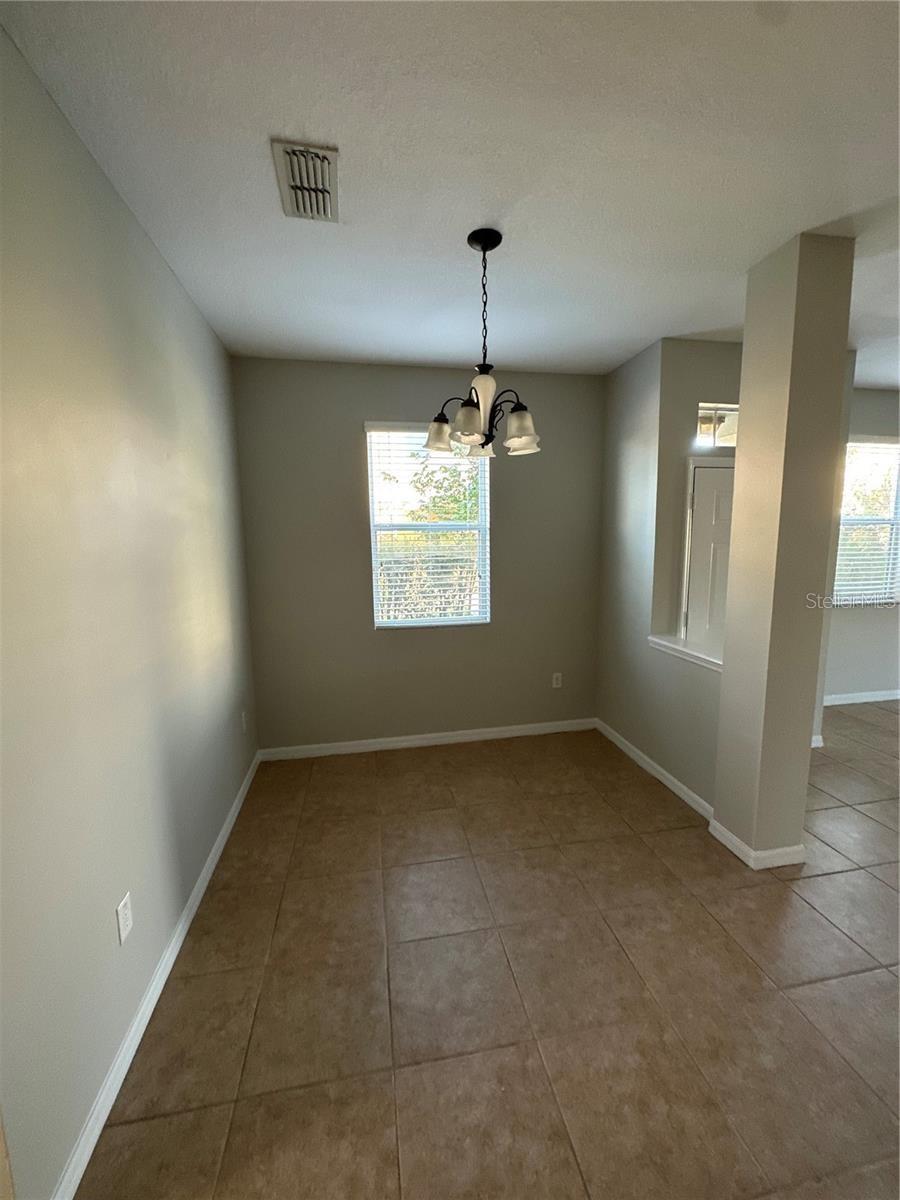 Image 5 of 31 For 2125 Betsy Ross Lane