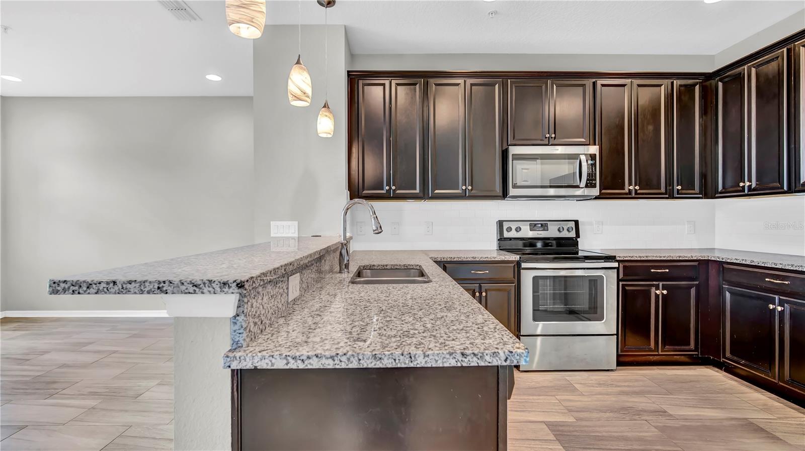 Image 15 of 44 For 15237 Sunrise Grove Court