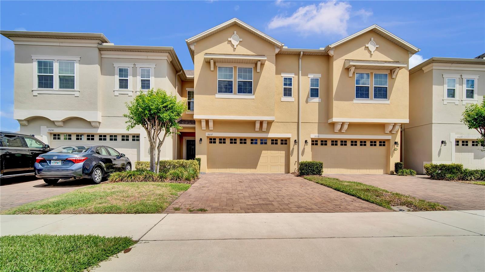 Image 2 of 44 For 15237 Sunrise Grove Court