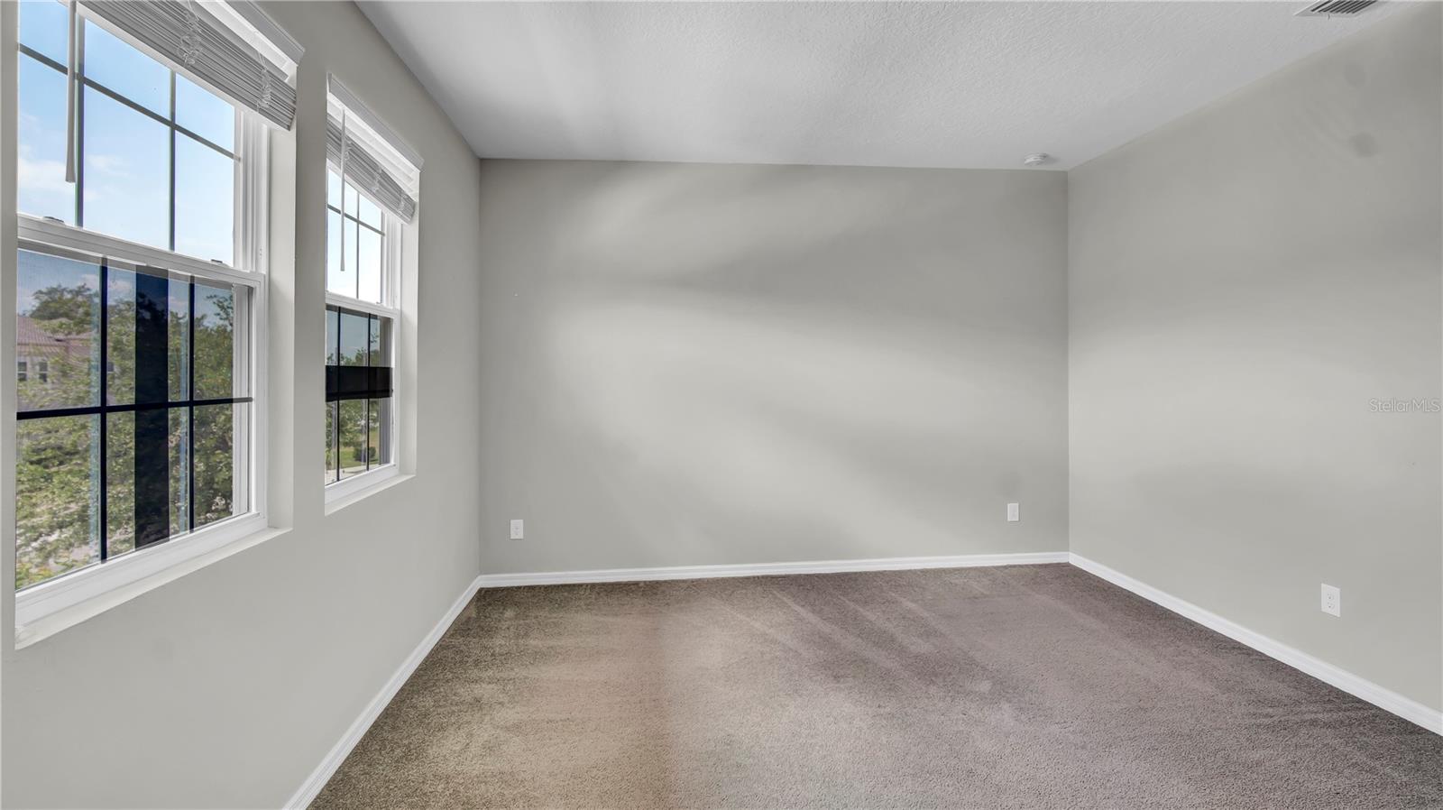 Image 35 of 44 For 15237 Sunrise Grove Court