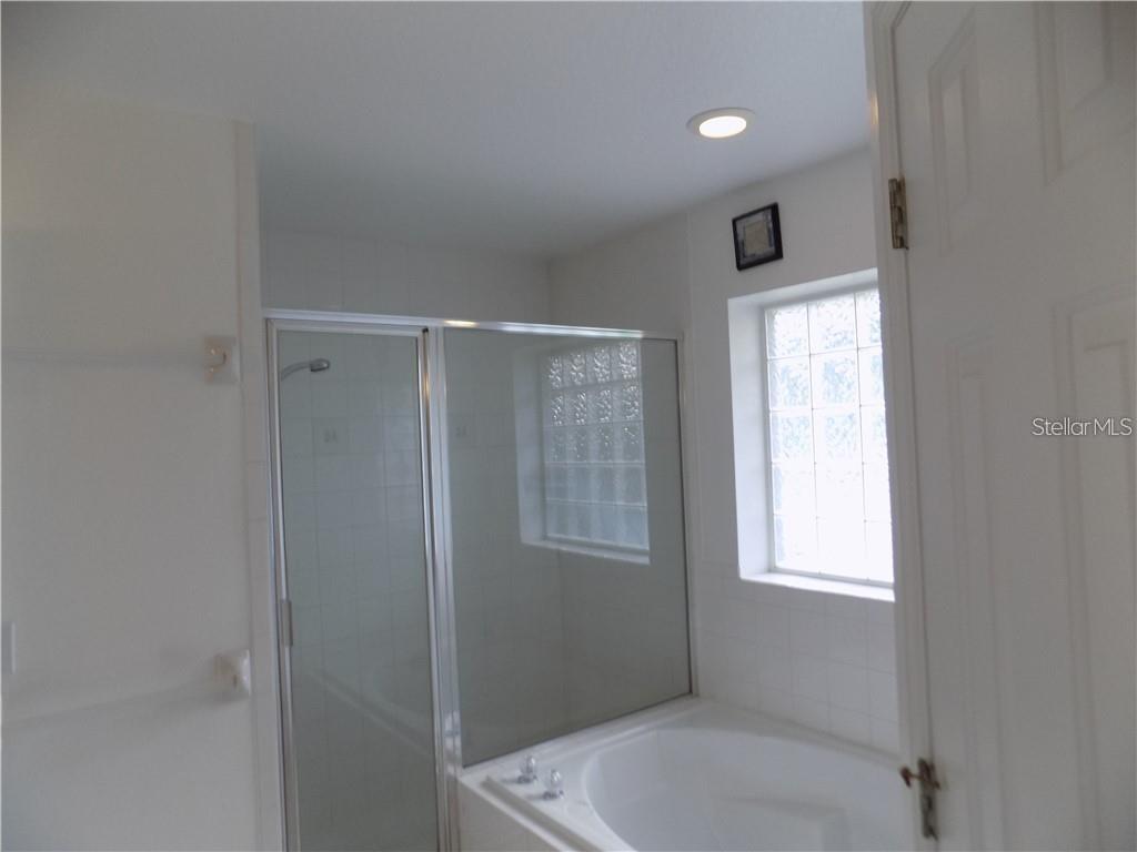 Image 13 of 22 For 14720 Green Valley Boulevard