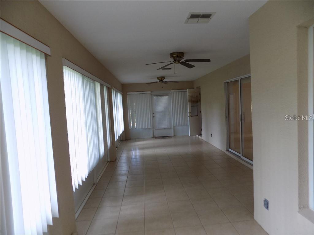 Image 16 of 22 For 14720 Green Valley Boulevard
