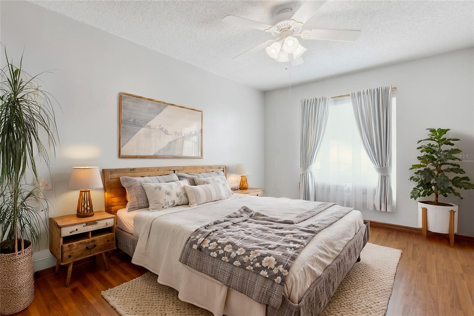 Image 45 of 82 For 4875 Winchester Drive