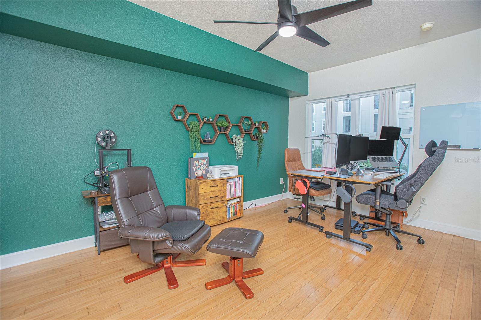 Image 16 of 22 For 204 South Street 2061