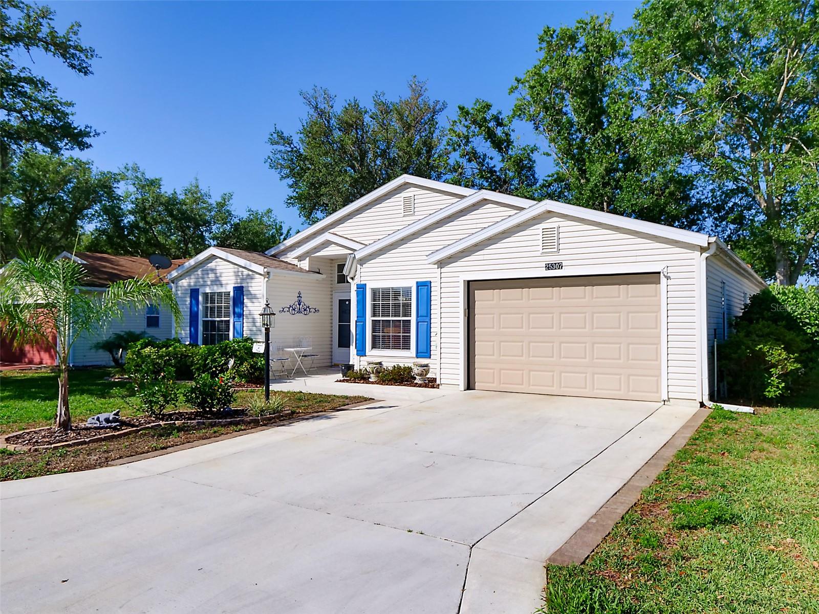 Details for 25307 La Grange Court, LEESBURG, FL 34748