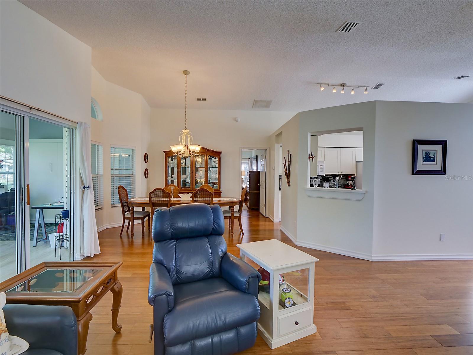 Image 15 of 33 For 25307 La Grange Court