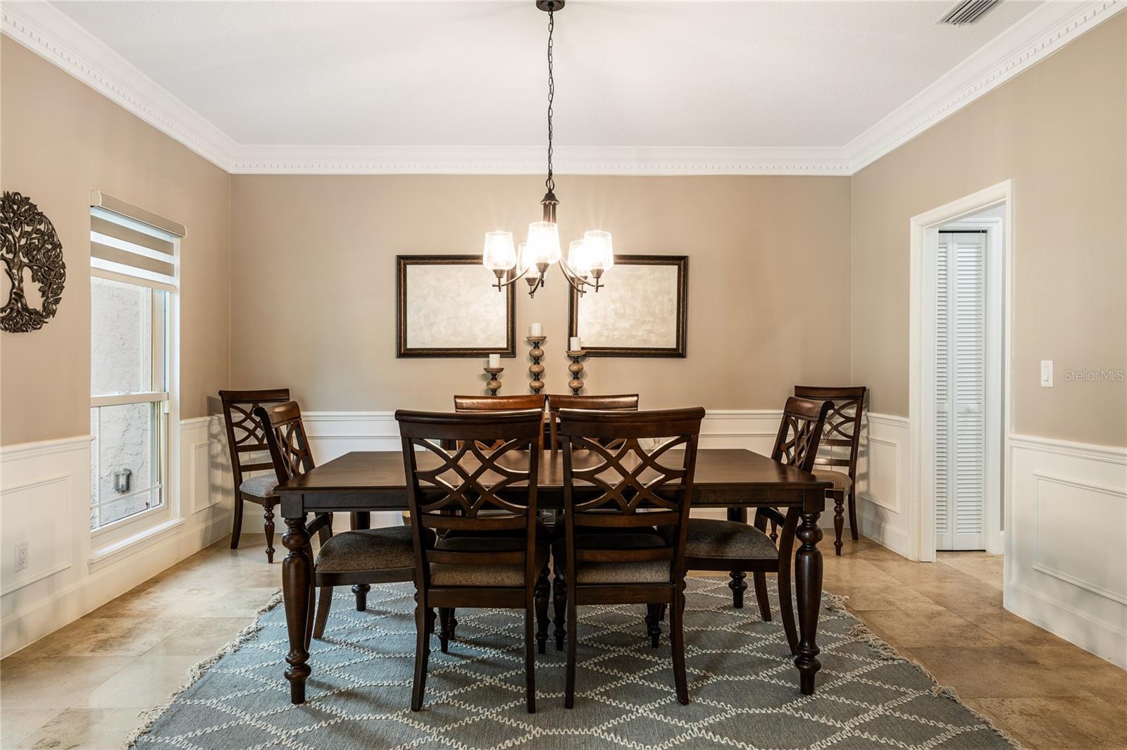 Image 12 of 69 For 8368 Rambling River Drive
