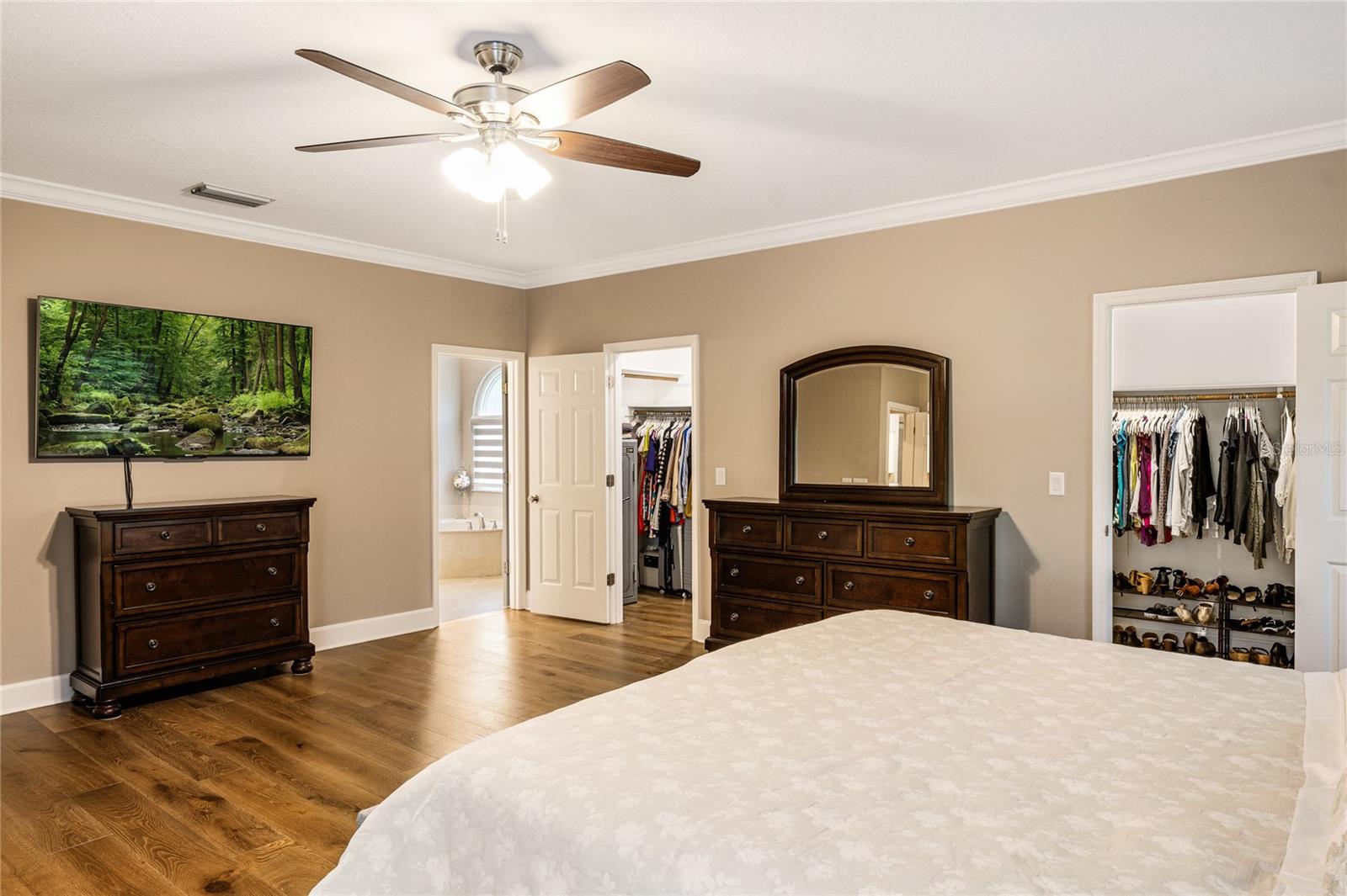Image 31 of 69 For 8368 Rambling River Drive