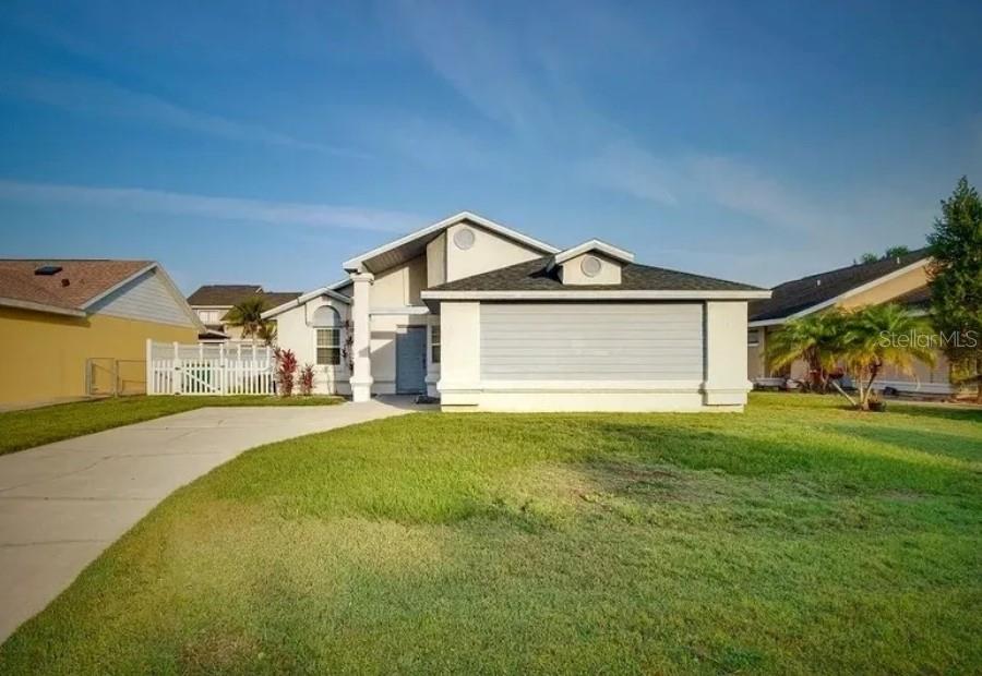 Details for 208 Applewood Court, KISSIMMEE, FL 34743