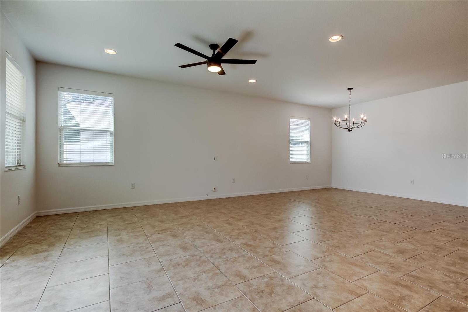 Image 7 of 17 For 25242 Carnation Sedge Way