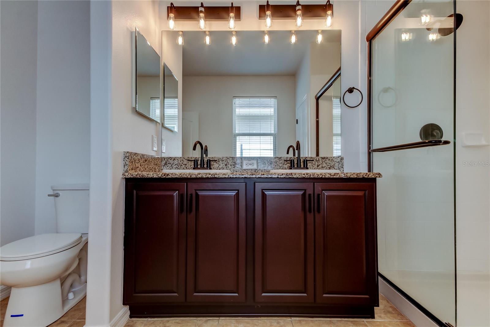 Image 9 of 17 For 25242 Carnation Sedge Way