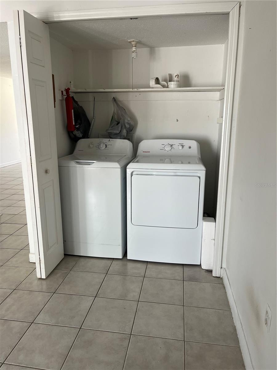Image 6 of 15 For 5850 Cypress Gardens Boulevard 608