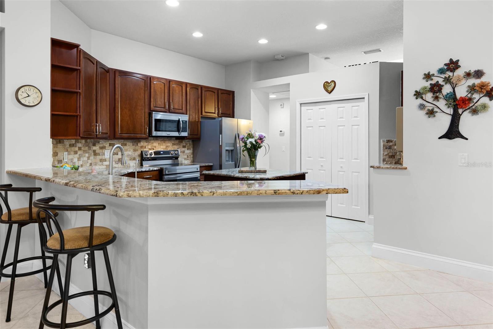 Image 19 of 64 For 12320 Creek Edge Drive
