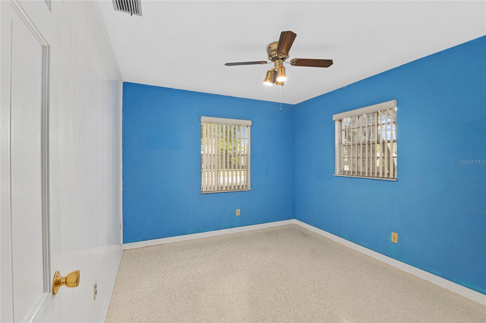 Image 20 of 61 For 826 Glen Arden Way