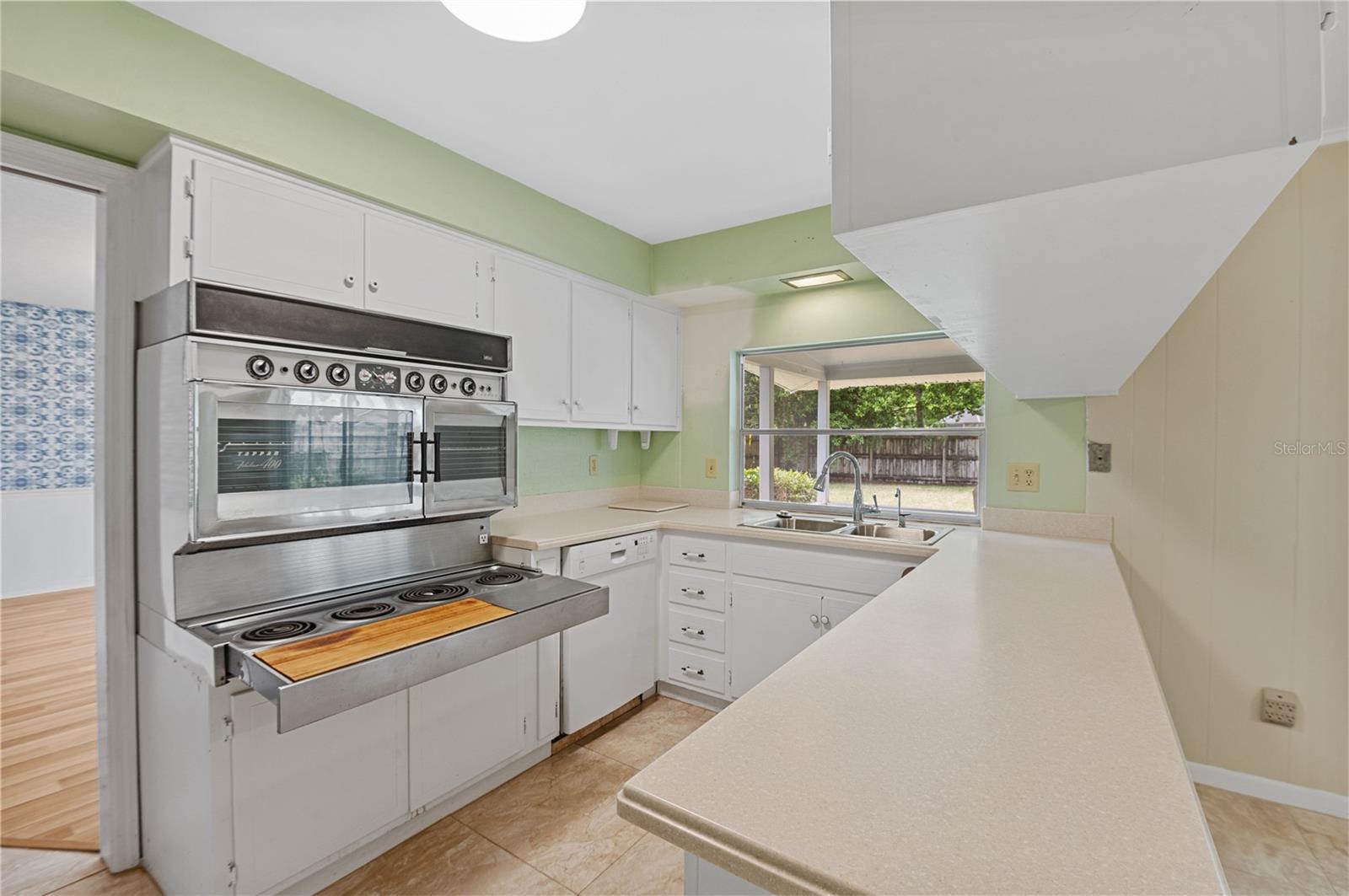 Image 24 of 61 For 826 Glen Arden Way
