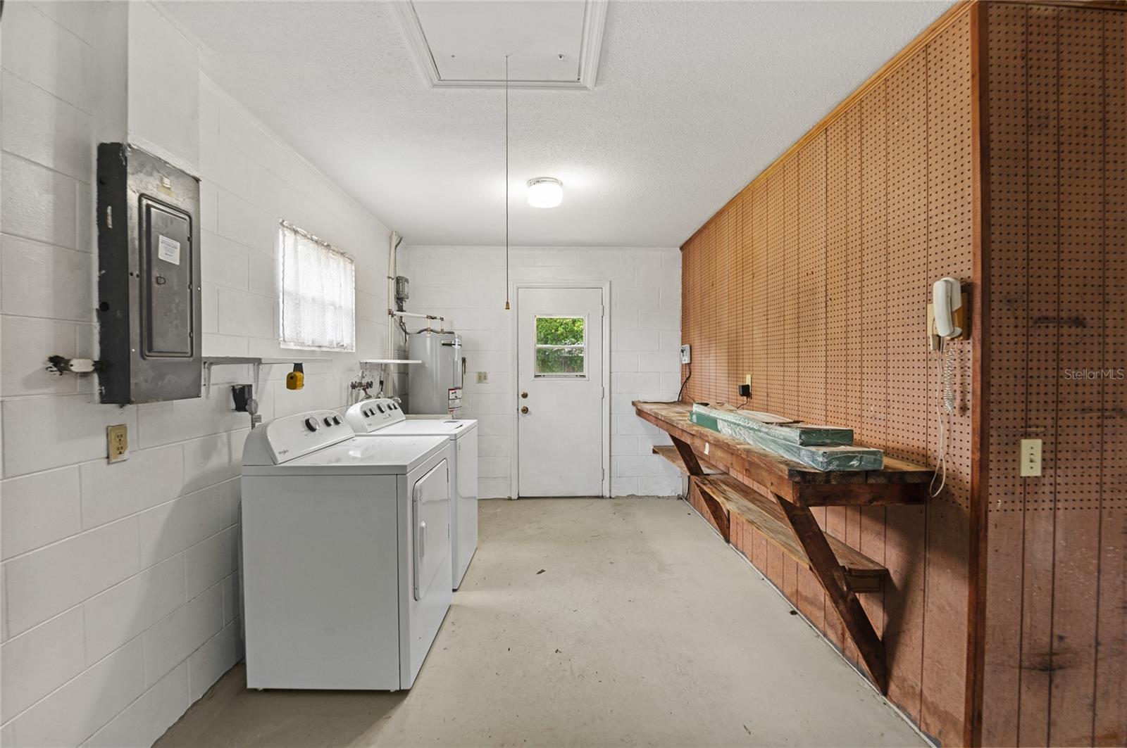 Image 30 of 61 For 826 Glen Arden Way
