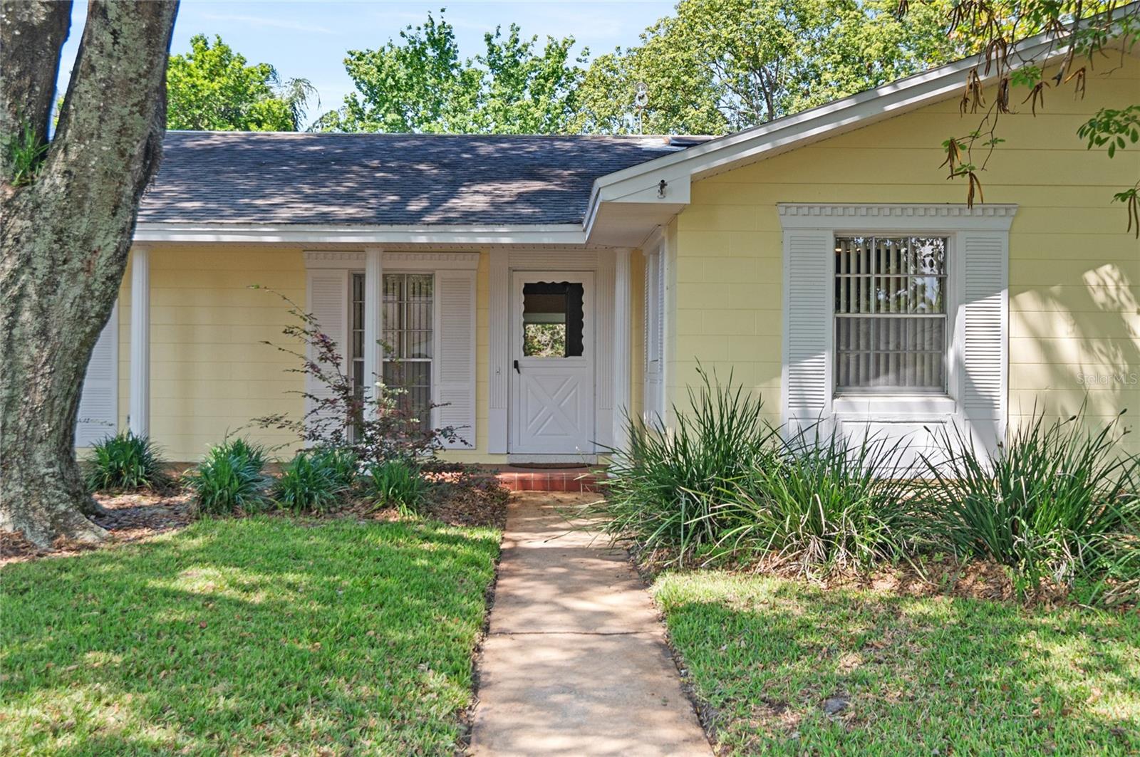 Image 4 of 61 For 826 Glen Arden Way