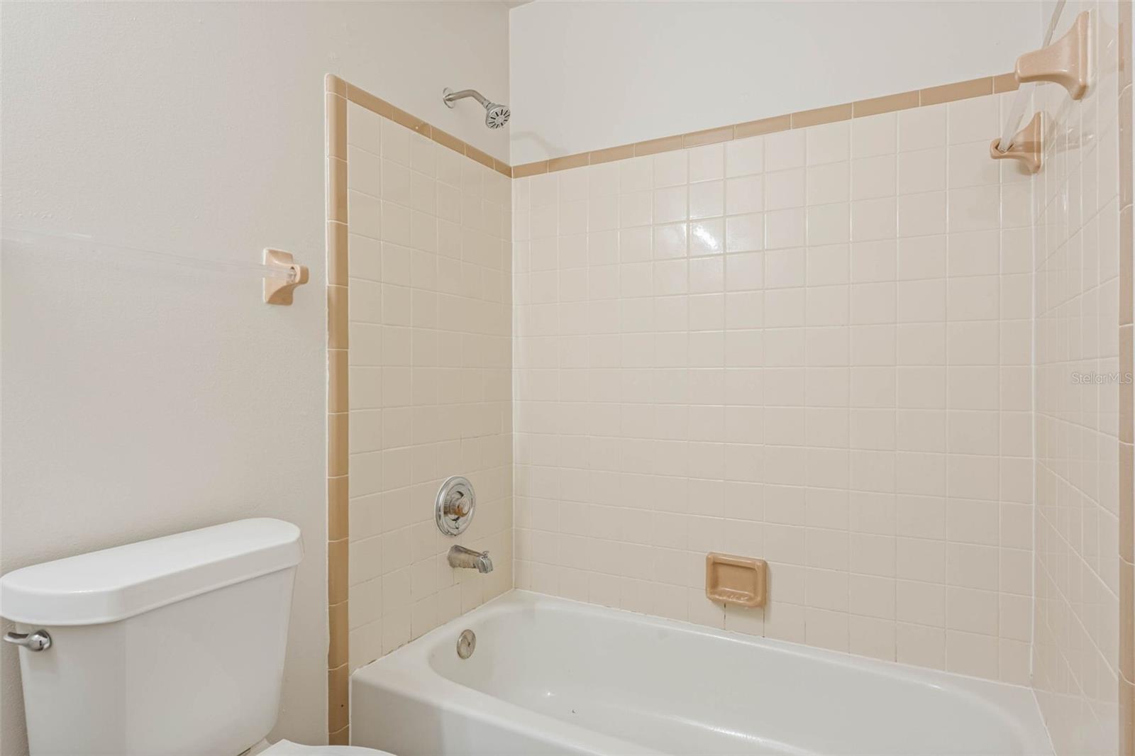 Image 12 of 27 For 178 Alma Avenue