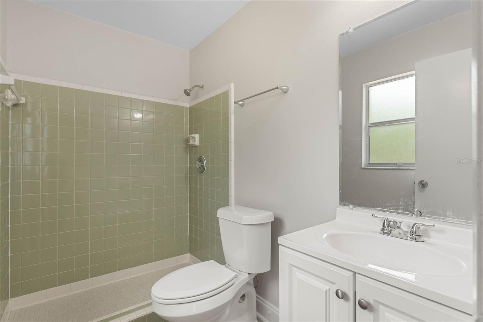 Image 19 of 27 For 178 Alma Avenue