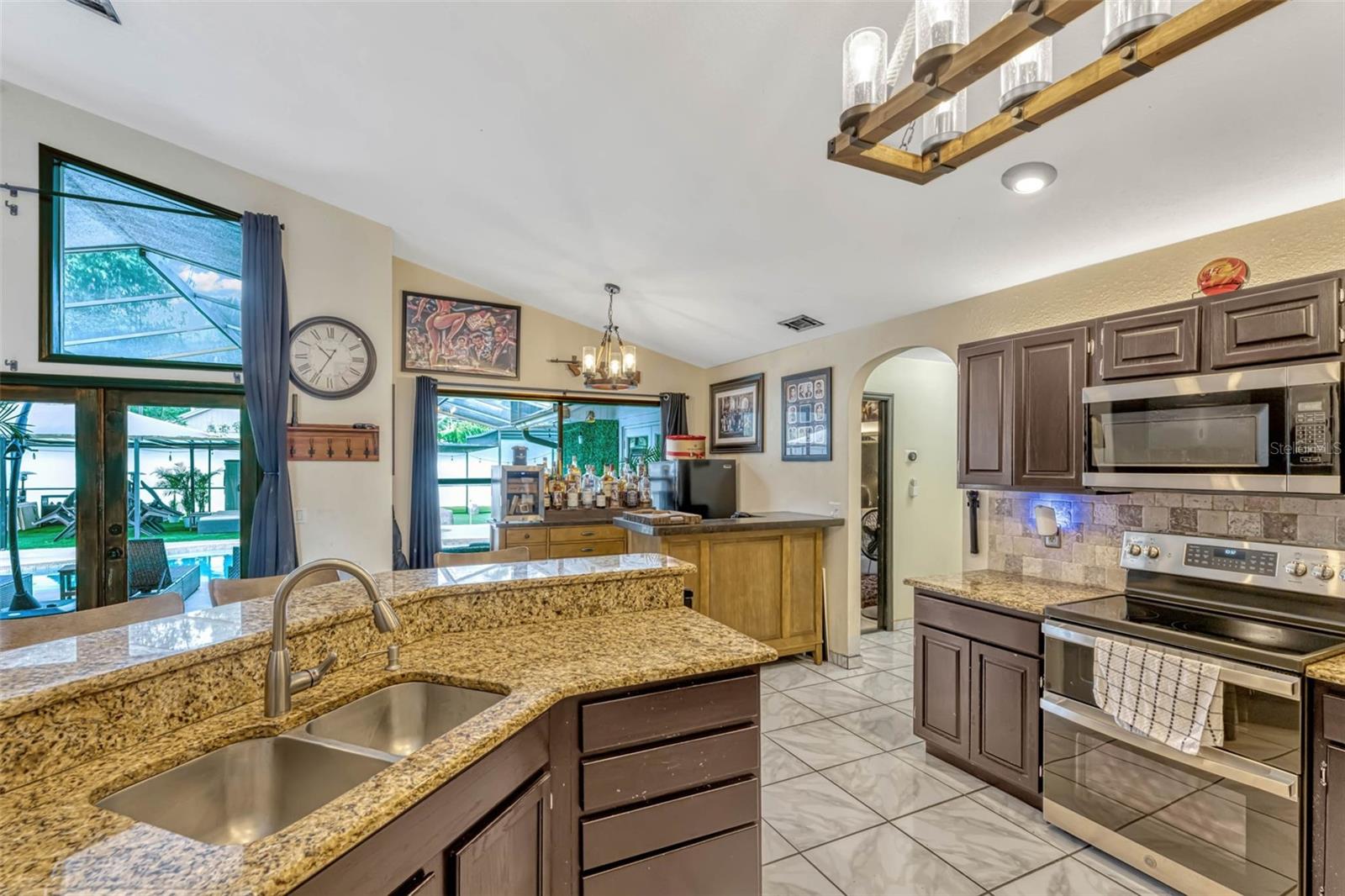 Image 10 of 35 For 9774 Bohart Court