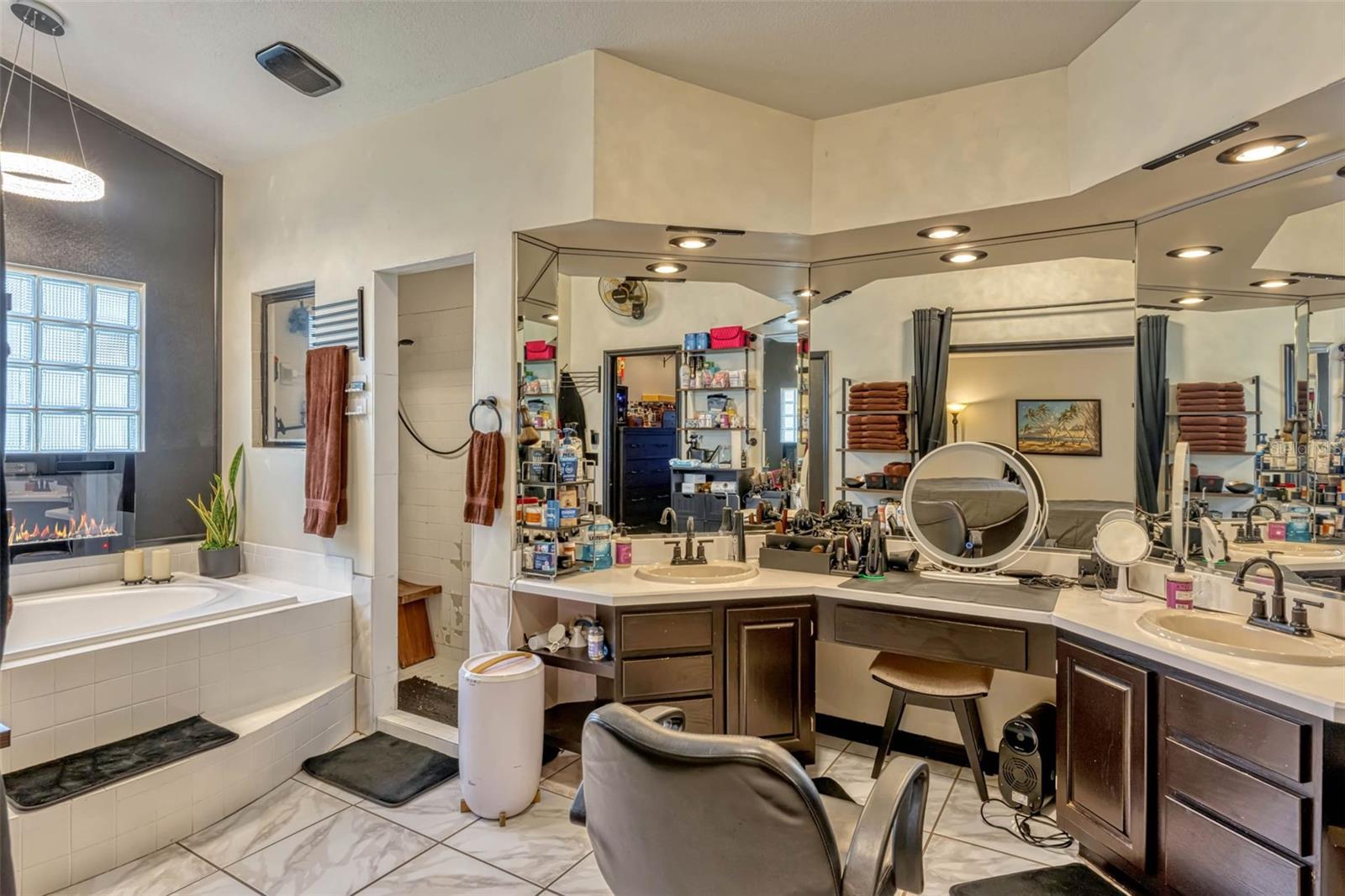 Image 16 of 35 For 9774 Bohart Court