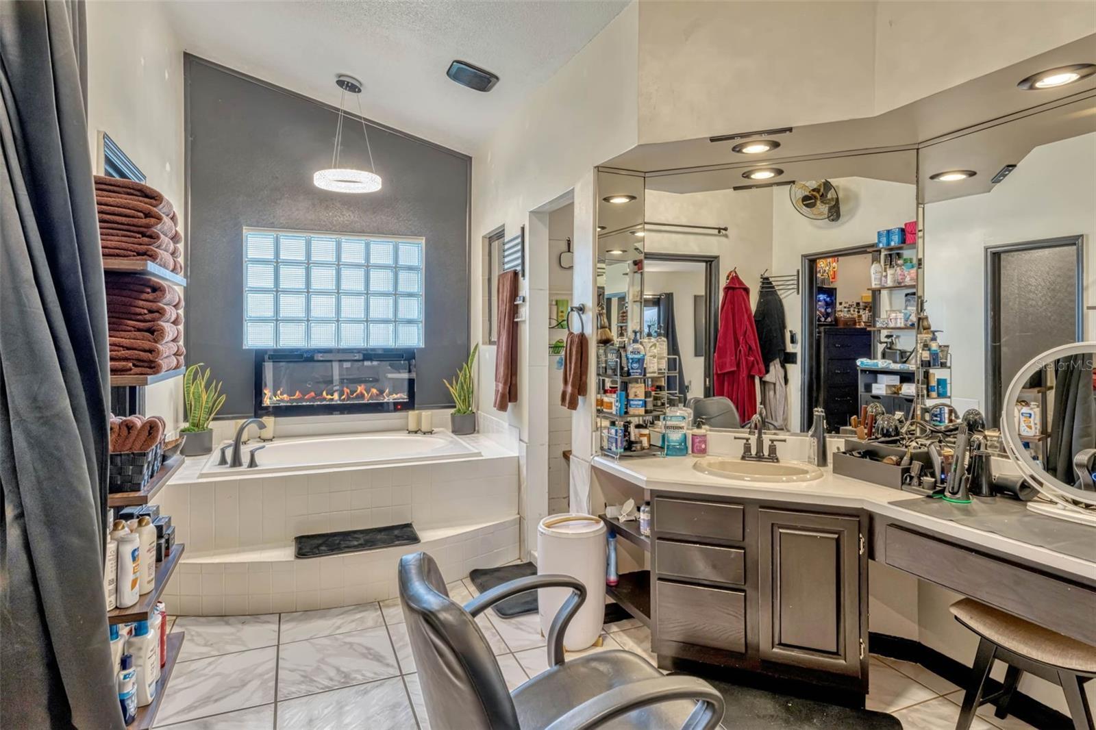 Image 17 of 35 For 9774 Bohart Court