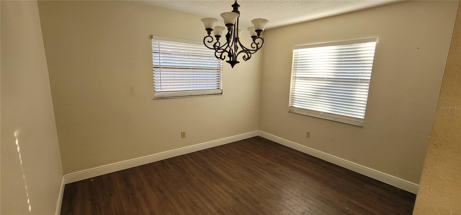 Image 8 of 8 For 4066 Rose Petal Lane