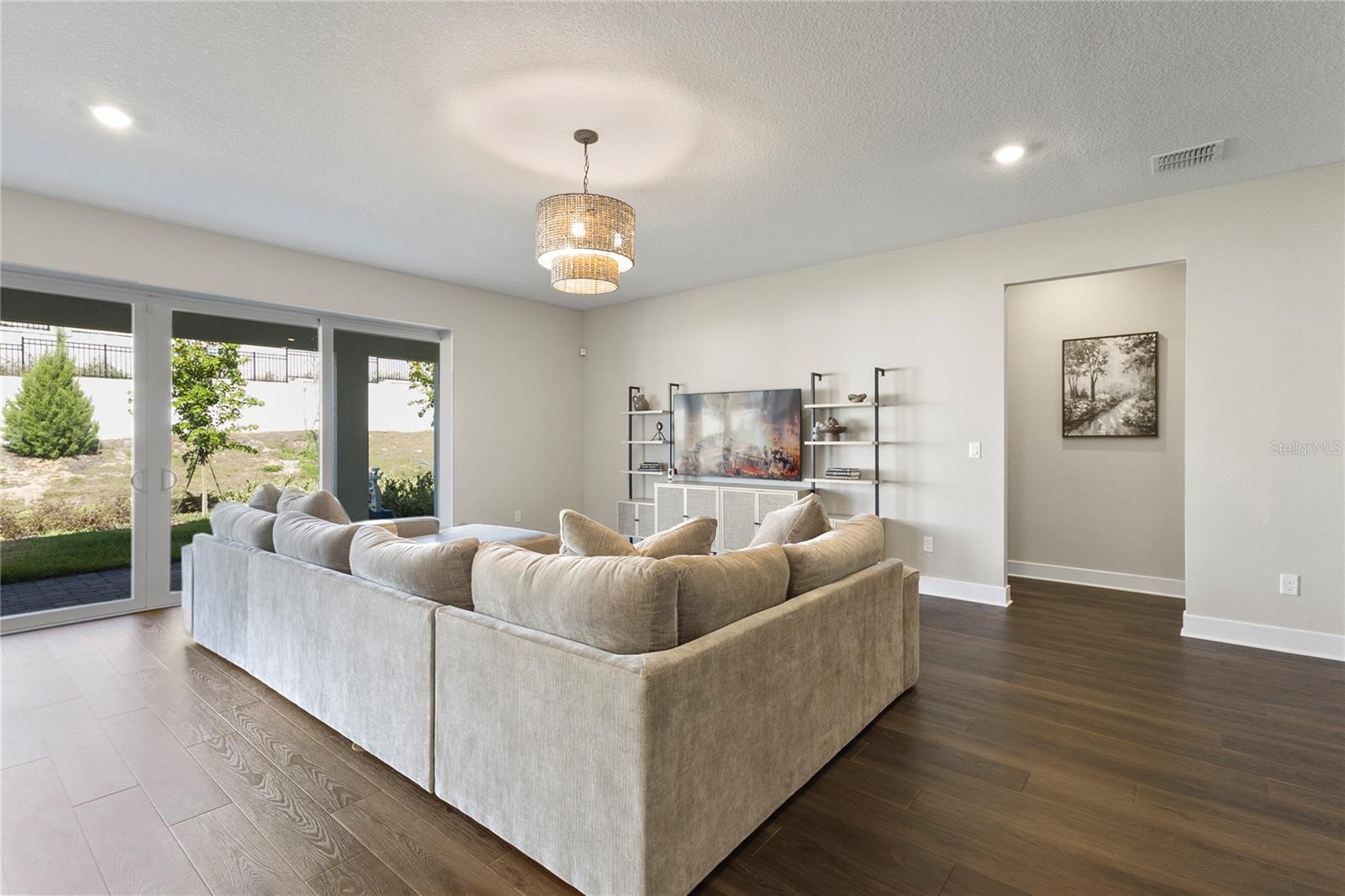 Image 10 of 38 For 15173 Willow Ridge Drive