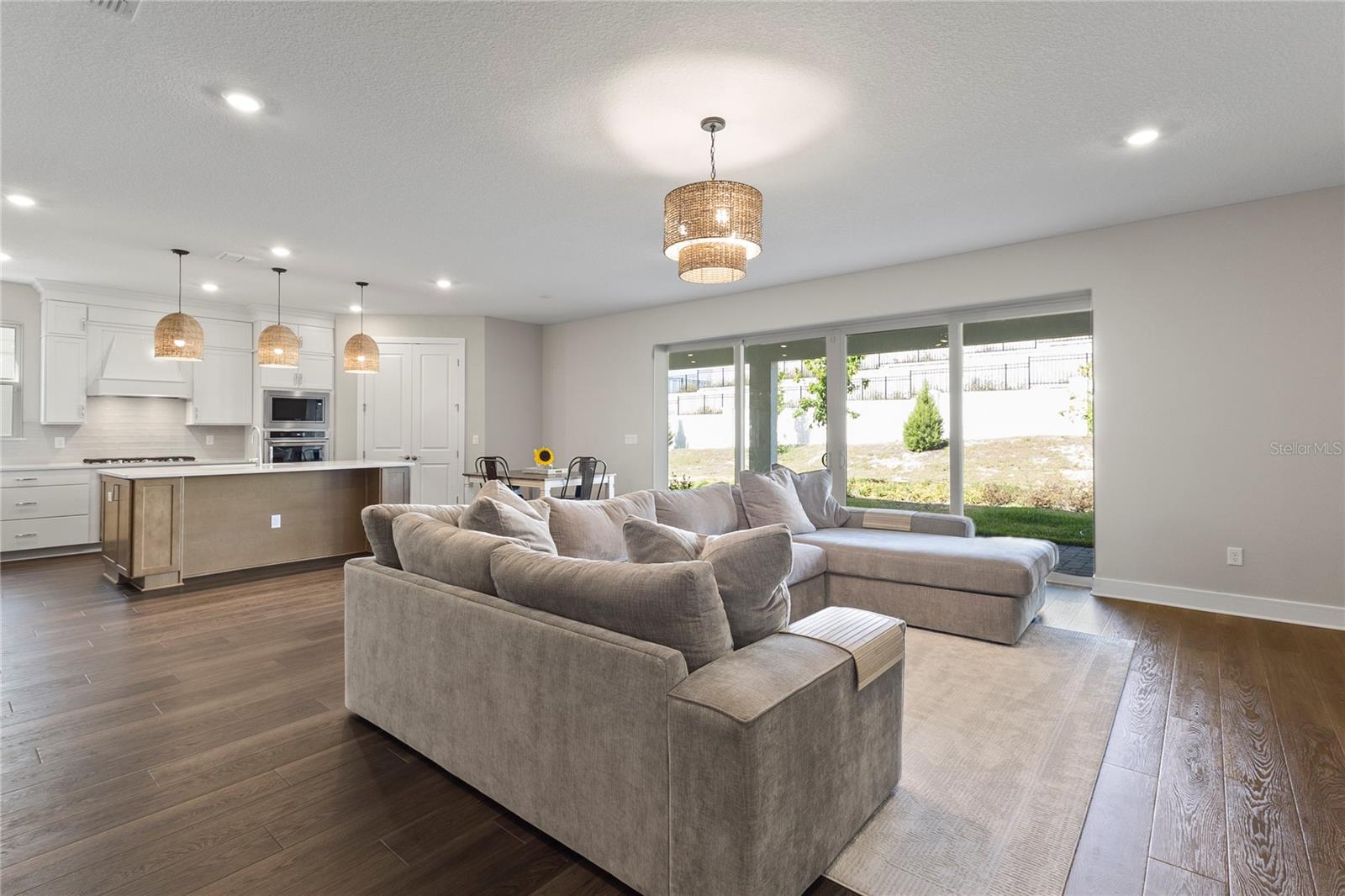 Image 9 of 38 For 15173 Willow Ridge Drive