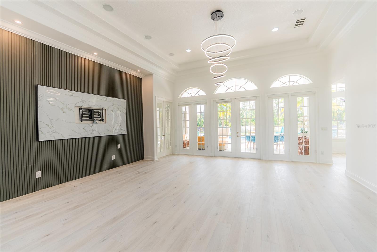 Image 15 of 44 For 6550 Cartmel Lane