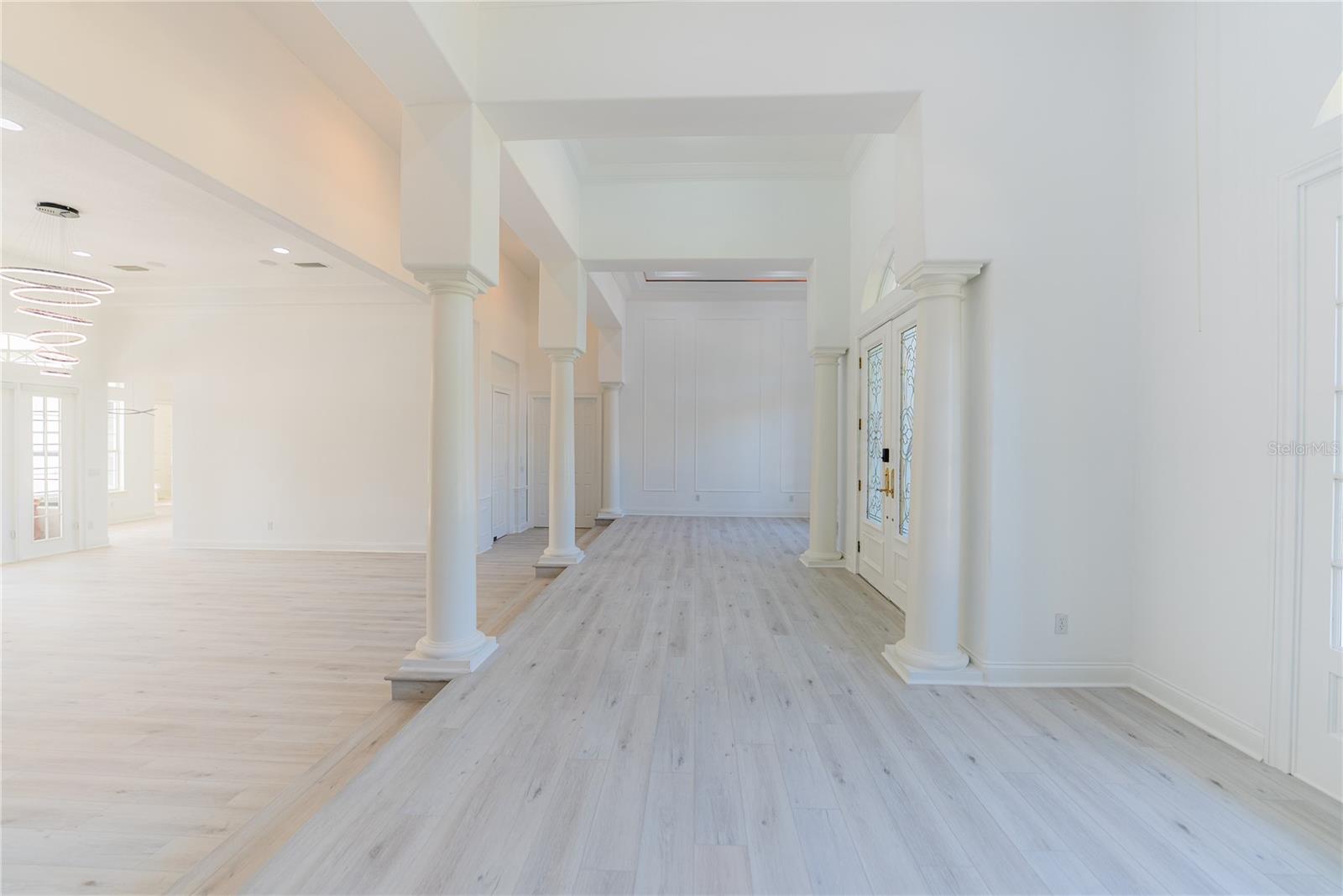 Image 21 of 44 For 6550 Cartmel Lane