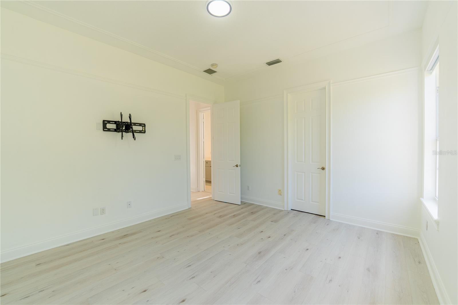 Image 36 of 44 For 6550 Cartmel Lane