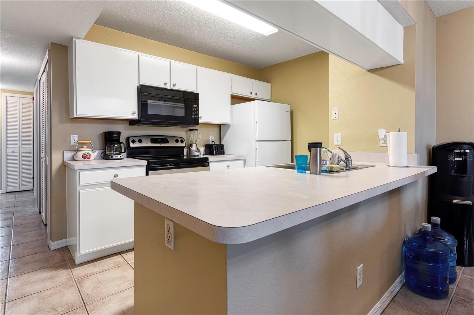 Image 6 of 18 For 8719 Rockingham Terrace B