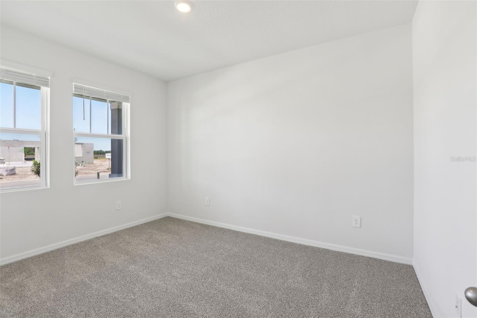 Image 18 of 23 For 1878 Draughton Drive