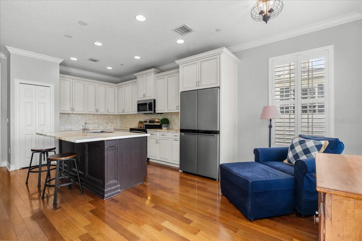 Image 19 of 72 For 2228 Osprey Avenue