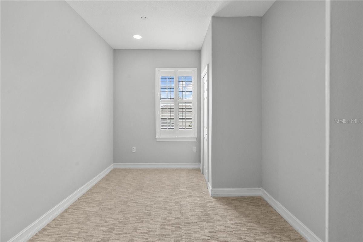 Image 33 of 72 For 2228 Osprey Avenue